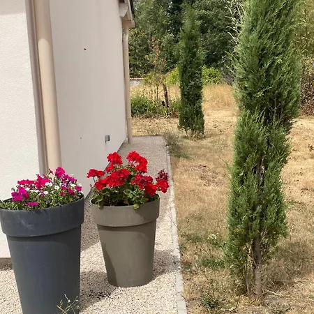 Holiday home Les Bouquets D'eugenie *